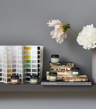 TEST How to use the Little Greene Colourcard